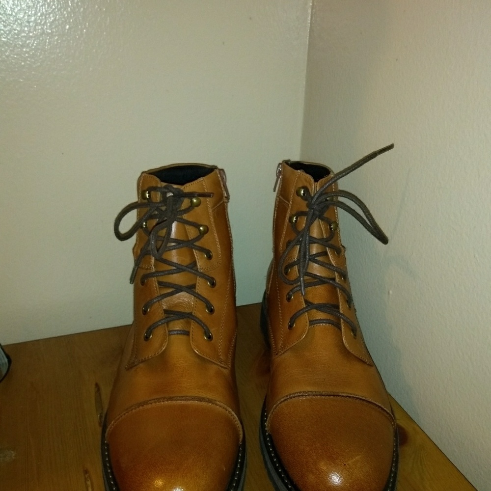 The Rail  Cap toe boot